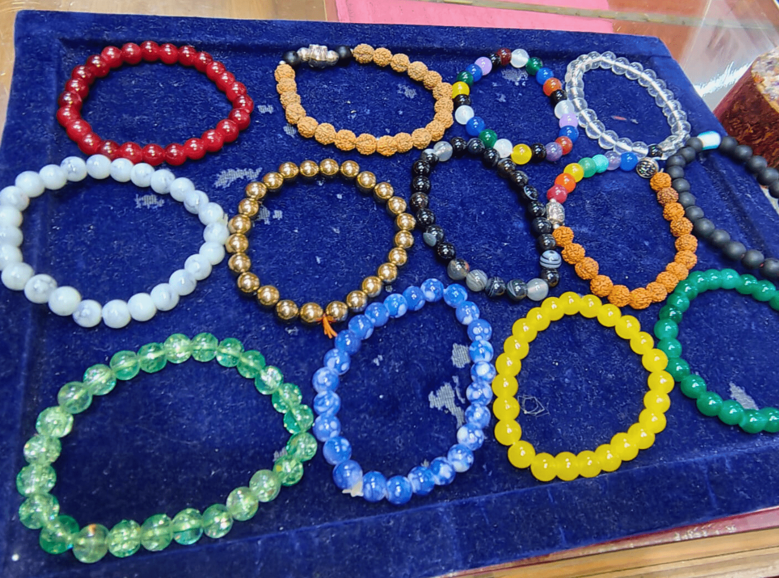 Natural Gemstone Bracelets by Sandhya Gems | Best Gemstone Jewelry in Kolkata | Buy Authentic Gemstones Online
