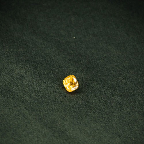 Yellow Sapphire(4.8 Carat) || Pukraj (5.28 Ratti)